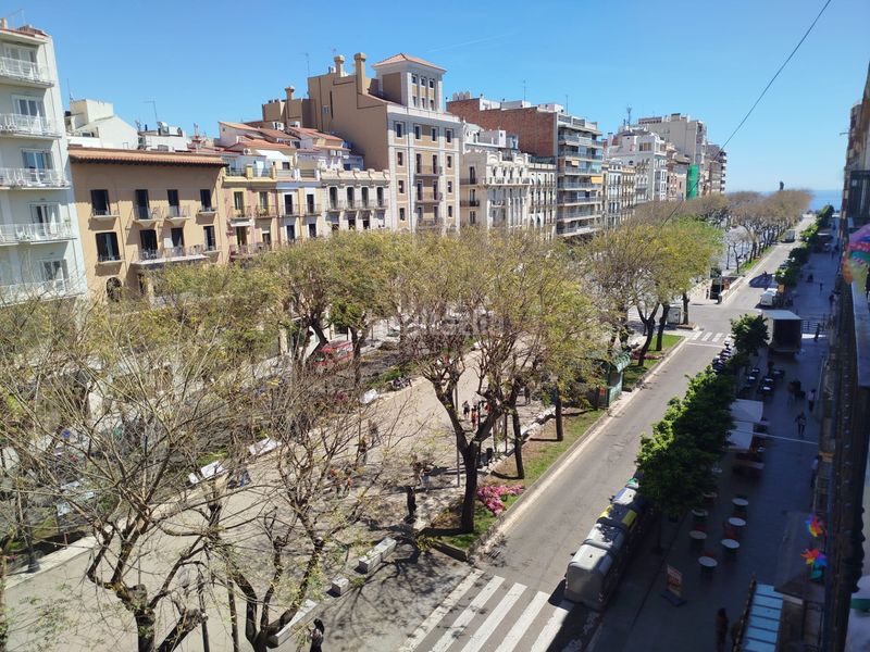 Foto f3b65ef1-8a93-4b72-bc67-0ee89cc06250. Alquiler piso  en alquiler en rambla nova, en Tarragona