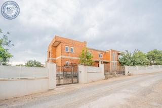 Terreny residencial  Safareig l9-18. Oportunidad única gran parcela con edificación a terminar con mu