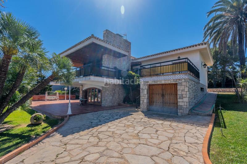 Foto 0314a2fd-744c-4623-ace1-bca4326038b9. Chalet mit heizung parking pool in Cumbres de Calicanto Torrent