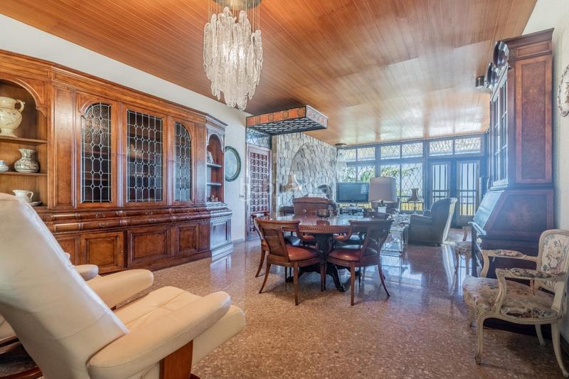 Foto 28cd2ca7-1a06-4c05-95a6-0311334be356. Chalet mit heizung parking pool in Cumbres de Calicanto Torrent