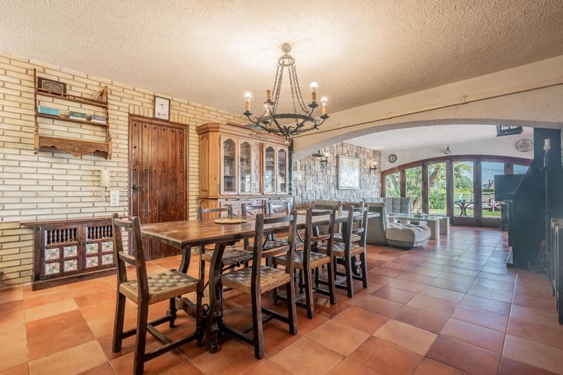 Foto 2fc6cf5a-a56f-4831-aaae-fd7b7b5a4d6c. Chalet mit heizung parking pool in Cumbres de Calicanto Torrent