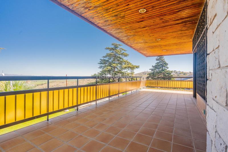 Foto 541802b7-b87d-40f8-871d-c8fa2e5aa4b2. Chalet mit heizung parking pool in Cumbres de Calicanto Torrent