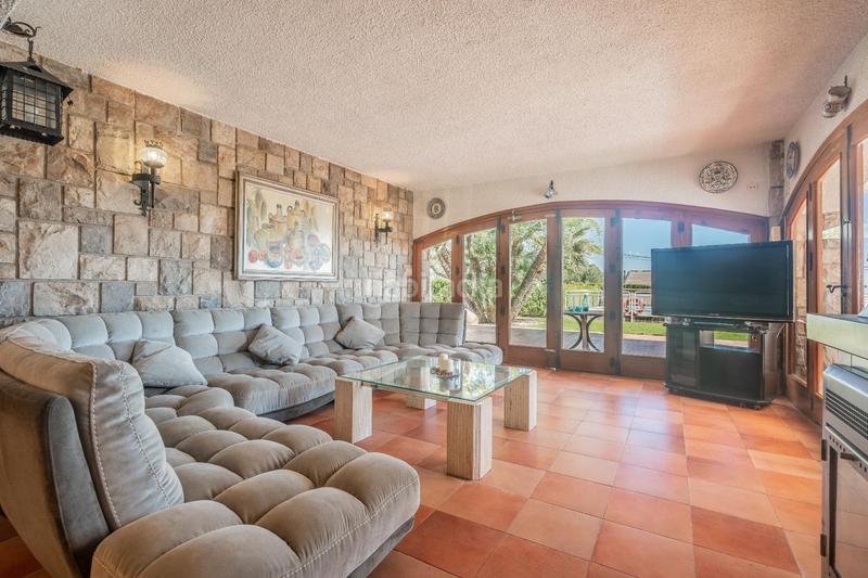 Foto 7c5c57ee-cdcb-468d-9119-b1fd33f8870e. Chalet mit heizung parking pool in Cumbres de Calicanto Torrent