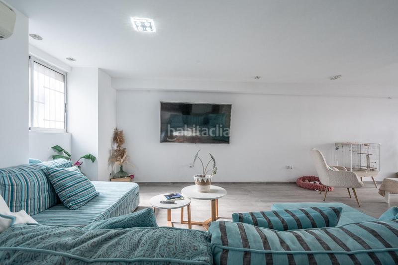 Foto 11138bd5-b6bc-4a74-915a-0942378fc654. Haus mit parking pool in Natzaret Valencia