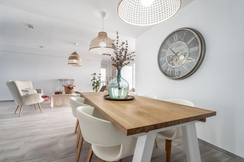 Foto 36483c13-23d6-43a9-8fca-c8e299e2258f. Haus mit parking pool in Natzaret Valencia