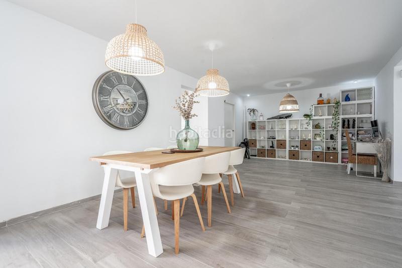 Foto b4e37783-2ce7-4820-a08e-a257fc6815a4. Haus mit parking pool in Natzaret Valencia