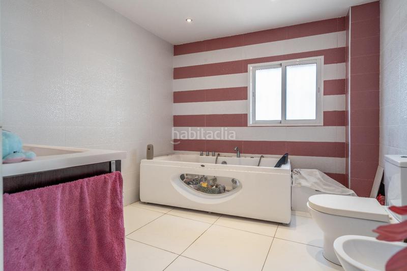 Foto d0c95420-fc8d-43f1-b67a-554cb2be4795. Haus mit parking pool in Natzaret Valencia