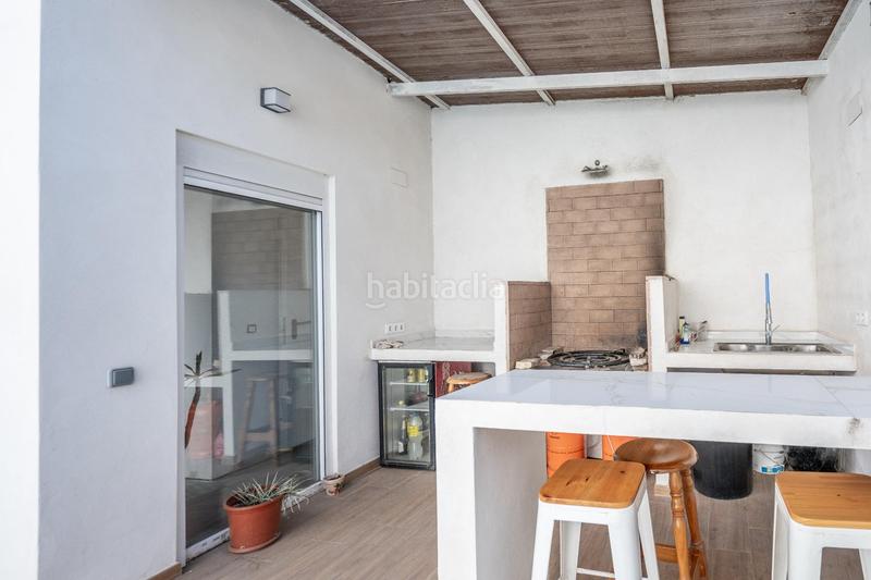 Foto d907d386-0eb0-436f-bc9a-e3ad9d112575. Haus mit parking pool in Natzaret Valencia