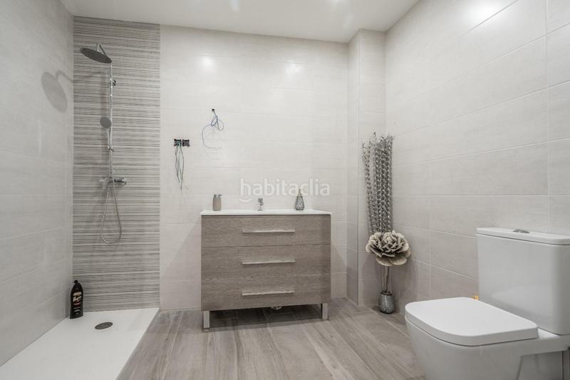 Foto e86be313-3170-4c88-82f7-e30bf4320539. Haus mit parking pool in Natzaret Valencia