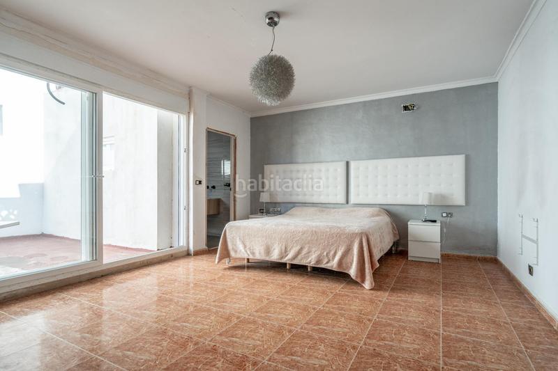 Foto ebb3358d-19de-49b5-a50d-9da415e965df. Haus mit parking pool in Natzaret Valencia