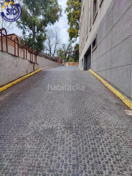 Foto 40bfd1fc-7213-4135-9595-f7920410b80e. Aparcament cotxe a El Botànic Valencia