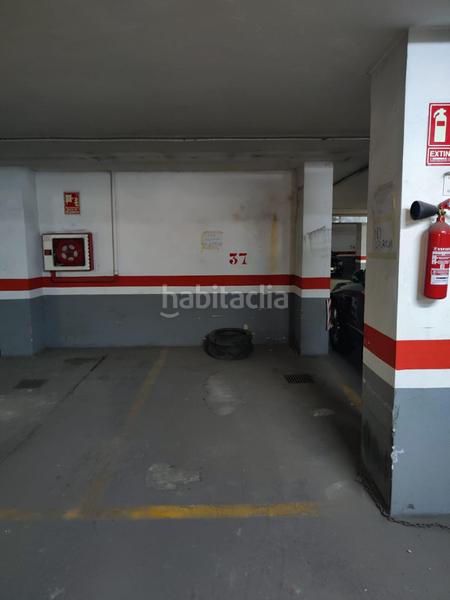 Foto 90e892da-f5cc-4d29-8712-9c2245052d00. Aparcament cotxe a El Botànic Valencia