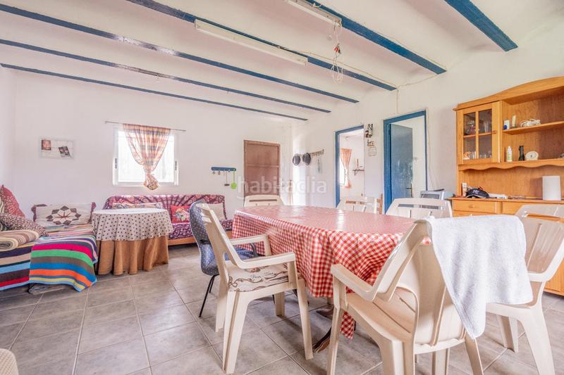 Foto afd92fc7-e5aa-4aa3-a576-31a213a1cd4d. Masia a Jérica