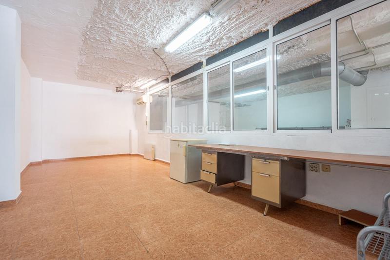 Foto c5cfaa6e-6c15-4f83-9ce5-c52bfb985b38. Local comercial a Benimàmet Valencia