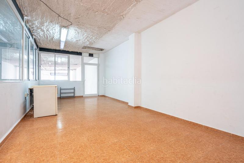 Foto c9effbb7-853a-491f-9270-cd6b19340d00. Local comercial a Benimàmet Valencia