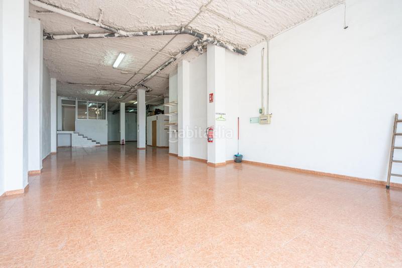 Foto fe86eb5d-5d70-47cc-9986-3459a5e8acf6. Local comercial a Benimàmet Valencia