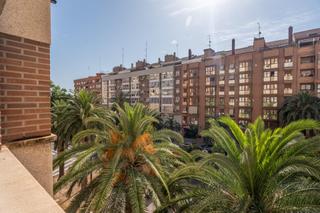 Pis  Calle calle del historiador claudio sánchez albornoz, 7. Vivienda con gran potencial junto a blasco ibáñez y calle claria