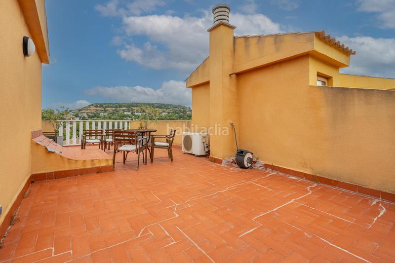 Foto cba0b4de-d65d-40ef-a65d-c807d0b59511. Casa adosada exclusivo adosado en una exclusiva ubicación. urbanización El Bosque junto al campo de golf. en Chiva