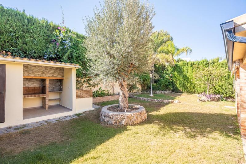 Foto 29c9f7c2-0ff2-4a3c-a1e6-2af9862de8e8. Chalet con riscaldamento parcheggio piscina in Riba - roja de Túria