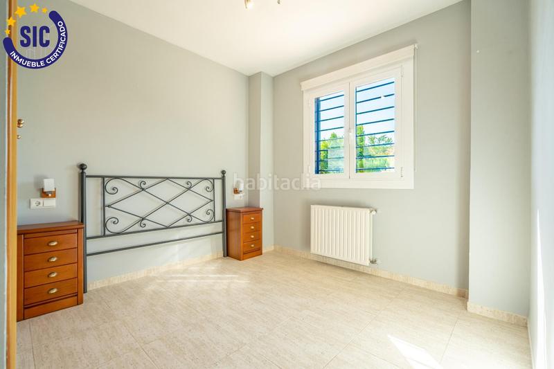 Foto 505858f4-b95e-49bf-bacb-83c531738876. Chalet con riscaldamento parcheggio piscina in Riba - roja de Túria