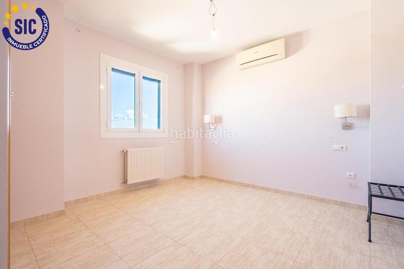 Foto 6852b109-f98d-4aab-8c77-231ffbda2322. Chalet con riscaldamento parcheggio piscina in Riba - roja de Túria