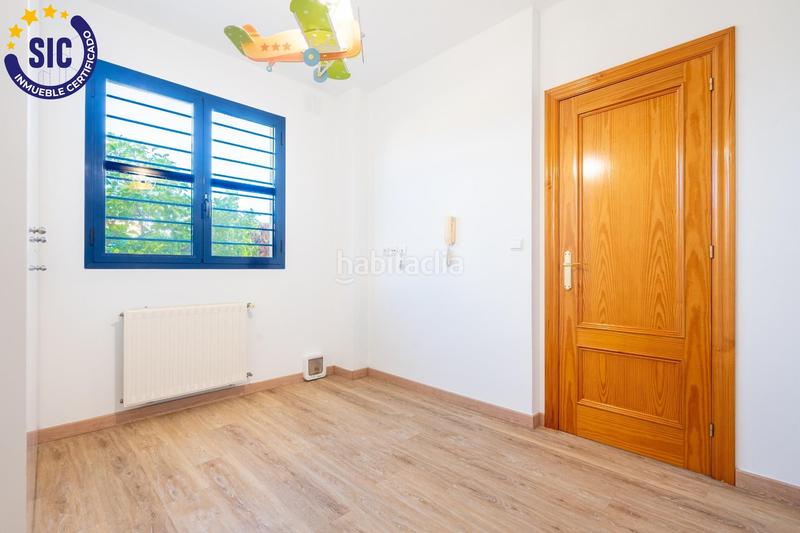 Foto 71f391a1-db7d-4b0b-a337-041a96f14092. Chalet con riscaldamento parcheggio piscina in Riba - roja de Túria