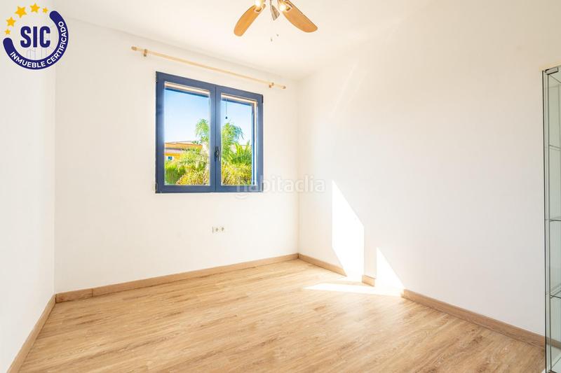 Foto ac28ad2e-b617-40cd-990d-ba82252c12fe. Chalet con riscaldamento parcheggio piscina in Riba - roja de Túria