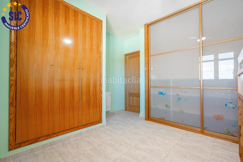 Foto f5b6b1d8-32ef-4db9-80f1-ad467973415b. Chalet con riscaldamento parcheggio piscina in Riba - roja de Túria