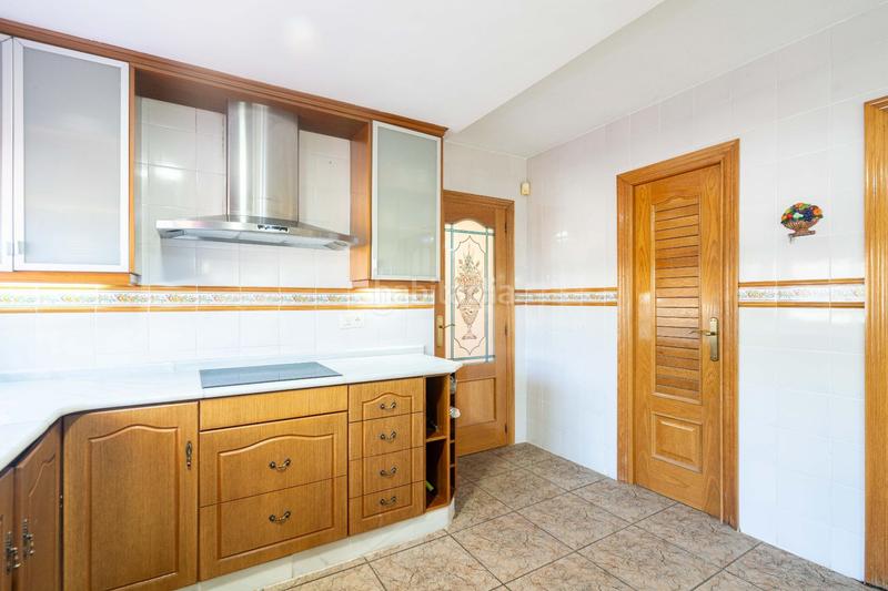 Foto 16449d62-bf7b-41ff-8f5c-f4f306179b95. Chalet con riscaldamento piscina in Polígono Mas del Jutge Torrent