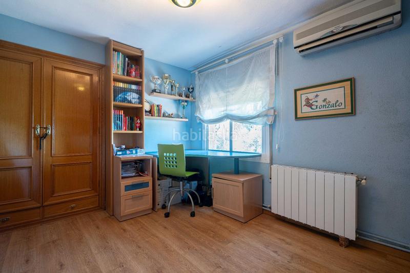 Foto 2071347e-4a22-4d98-a096-7964849546c4. Chalet con riscaldamento piscina in Polígono Mas del Jutge Torrent