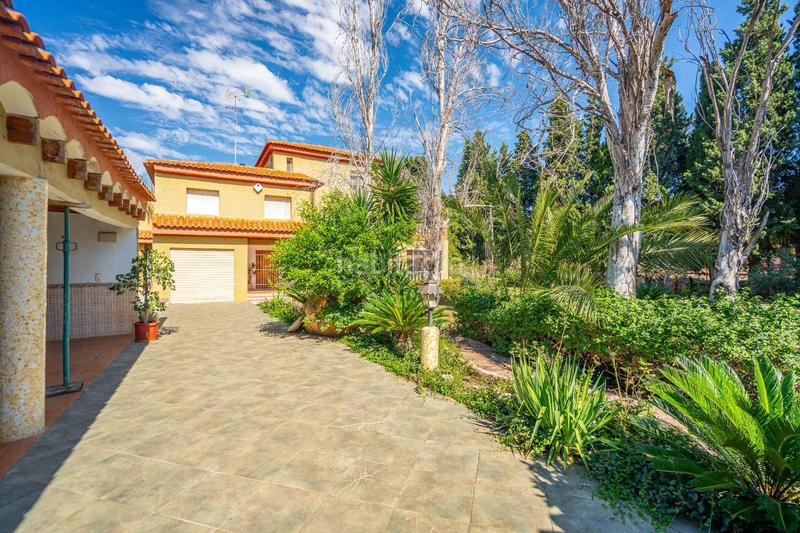 Foto 3e15b525-19b4-4553-bb7f-c049cc16d1b6. Chalet con riscaldamento piscina in Polígono Mas del Jutge Torrent