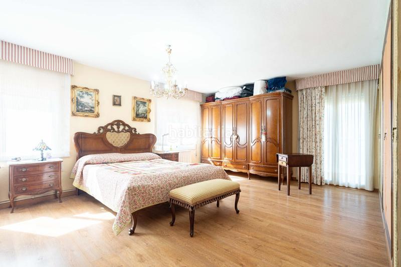 Foto 74259437-6d7c-4a69-b654-584f8c341ce1. Chalet con riscaldamento piscina in Polígono Mas del Jutge Torrent