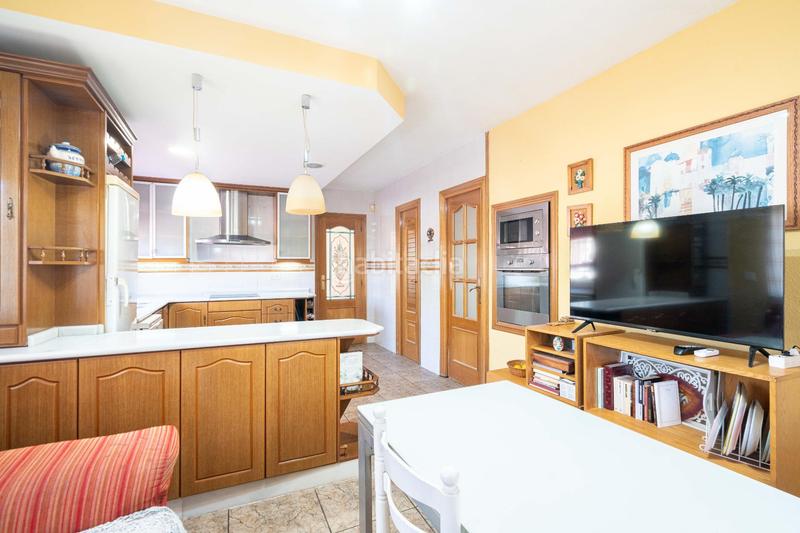 Foto 7cff4d19-a540-4cff-90b7-86187f9b9ab4. Chalet con riscaldamento piscina in Polígono Mas del Jutge Torrent