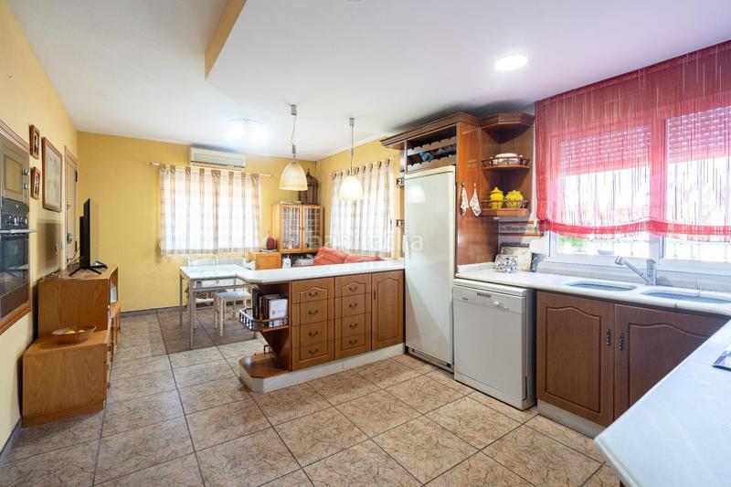 Foto 8265a246-d602-47a6-b510-e60b6a13ae69. Chalet con riscaldamento piscina in Polígono Mas del Jutge Torrent