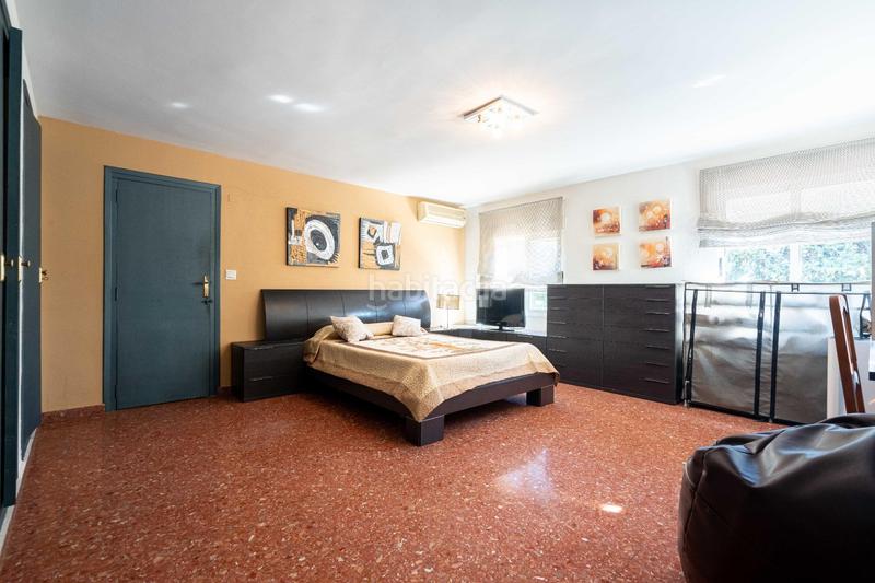 Foto 8e43673e-fa83-459c-bfee-1760a0f5bcb6. Chalet con riscaldamento piscina in Polígono Mas del Jutge Torrent