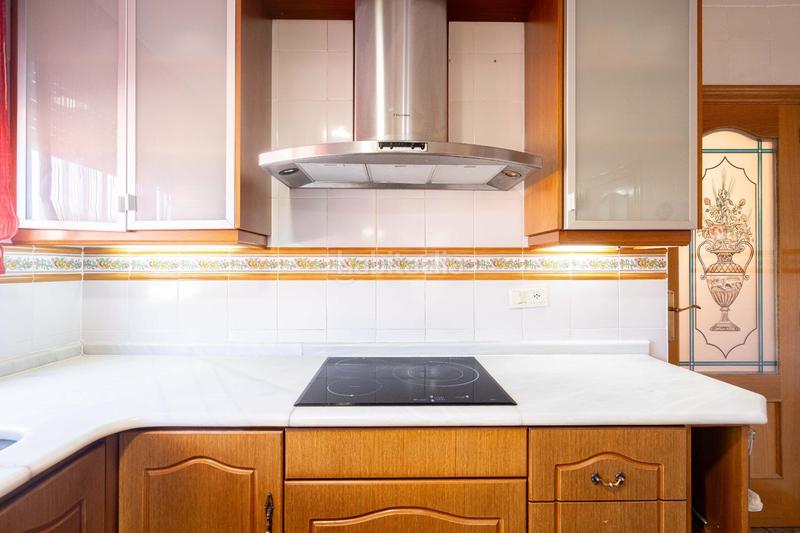 Foto a17a4003-d424-4a39-9d9d-442c51c47720. Chalet con riscaldamento piscina in Polígono Mas del Jutge Torrent