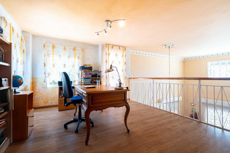 Foto bc74199e-8be5-49cc-999c-9889aa5daaef. Chalet con riscaldamento piscina in Polígono Mas del Jutge Torrent