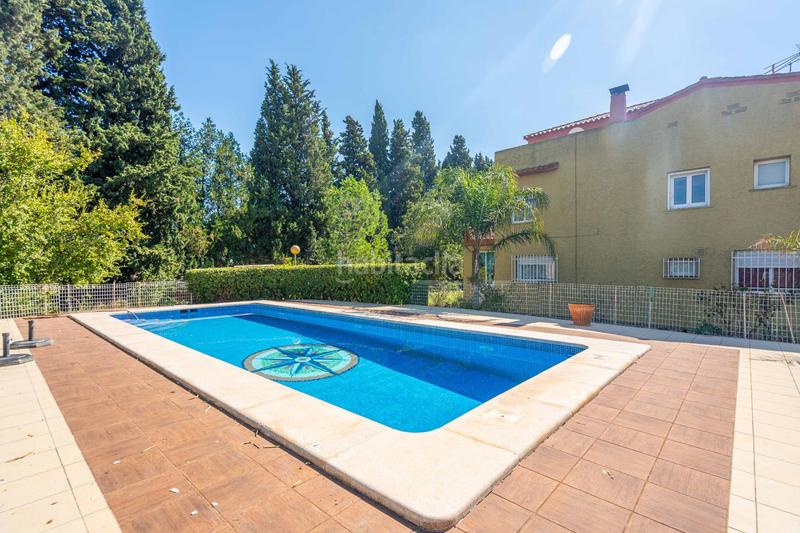 Foto c9bca375-f87e-4e55-876e-4115fa1673d9. Chalet con riscaldamento piscina in Polígono Mas del Jutge Torrent