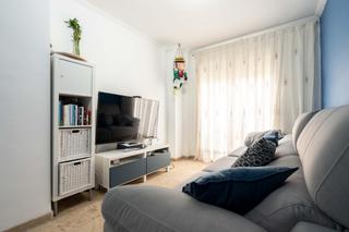 Pis  Doctor fleming. Amplio y moderno piso en albal con terraza y parking