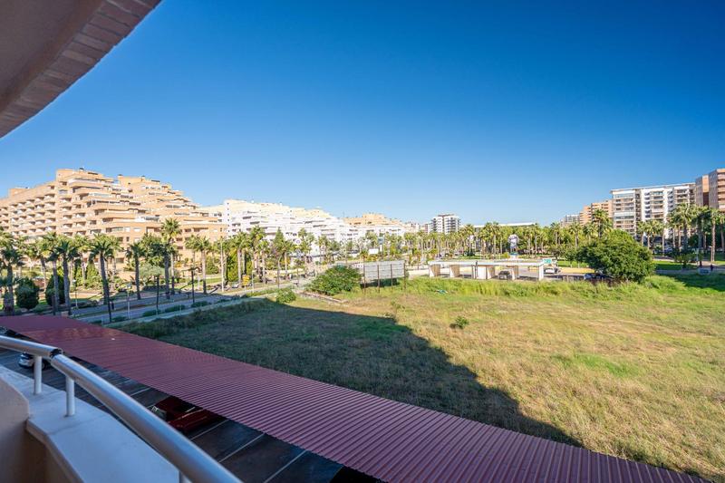 Foto 388e17b1-dc9f-481e-99d9-a1d9fba8d81c. Piccolo appartamento con riscaldamento parcheggio piscina in Oropesa del Mar