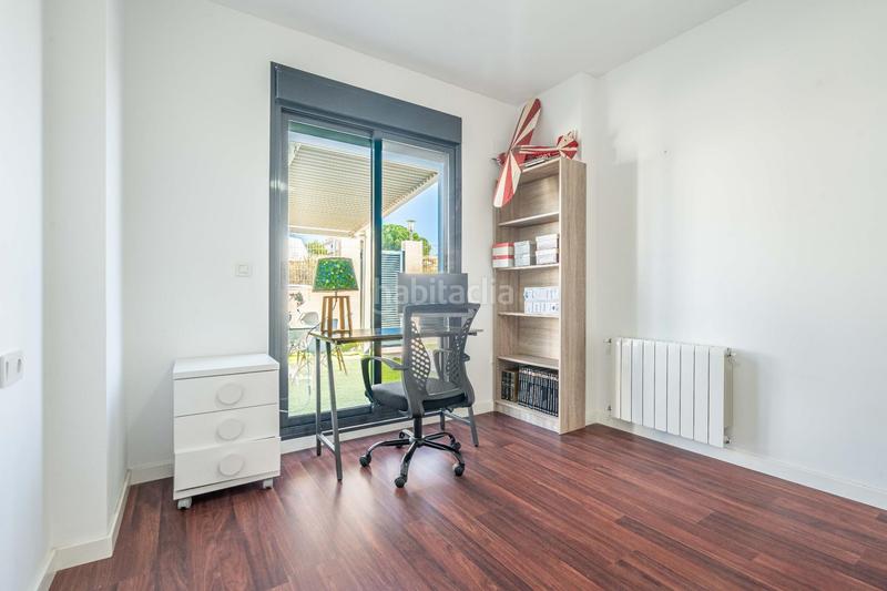 Foto 076d4ced-8b8a-4a19-bf44-08d698ec2166. Maison jumelée avec chauffage parking piscine dans San Antonio de Benagéber