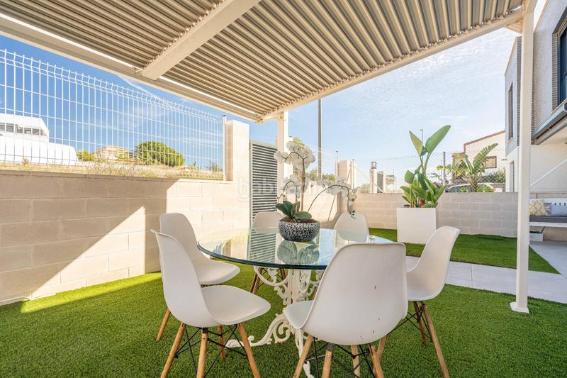 Foto 1de3dd2d-0da6-4202-b1ff-c87bc0430d6e. Maison jumelée avec chauffage parking piscine dans San Antonio de Benagéber