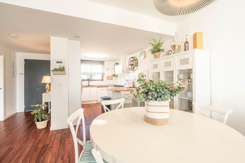 Foto 3d726056-b52a-41b7-a1d2-e820eec47b56. Maison jumelée avec chauffage parking piscine dans San Antonio de Benagéber