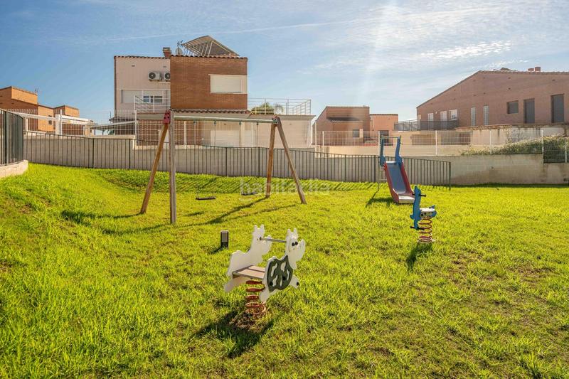 Foto 57629714-53b3-4ab5-8fb2-4f583c07e7e9. Maison jumelée avec chauffage parking piscine dans San Antonio de Benagéber