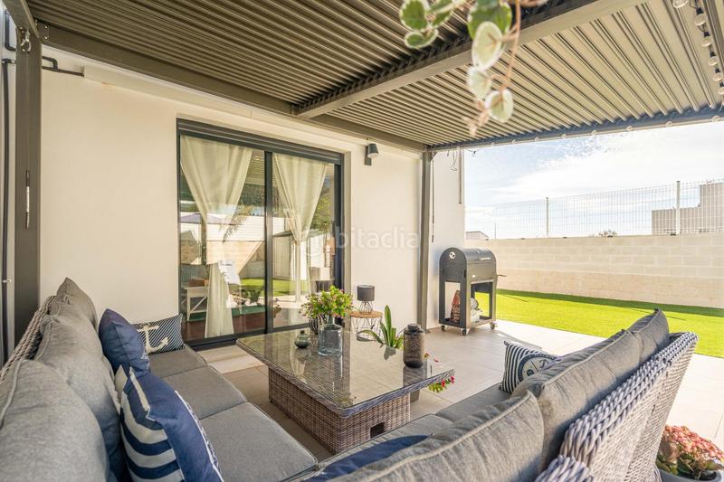 Foto 5c7d2ab1-4cbc-42ef-b4ba-f80f428918c9. Maison jumelée avec chauffage parking piscine dans San Antonio de Benagéber