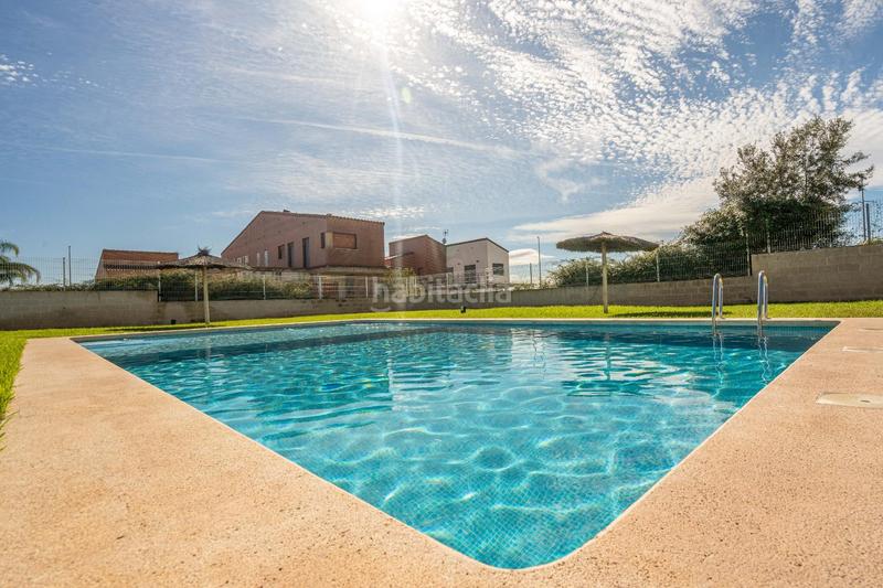 Foto 6aff18a6-de28-4e56-b4b4-f0fdea73a45a. Maison jumelée avec chauffage parking piscine dans San Antonio de Benagéber