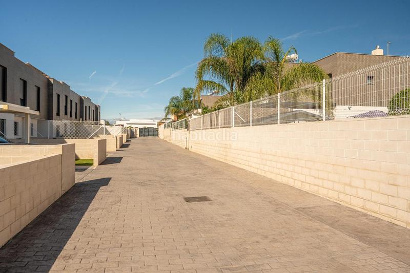 Foto 6b25426d-cc69-4ed3-ab70-194564483c94. Maison jumelée avec chauffage parking piscine dans San Antonio de Benagéber