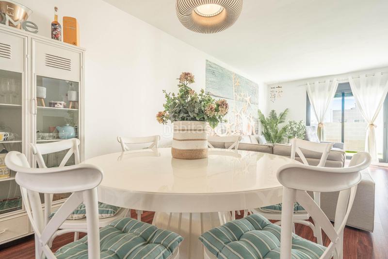 Foto 89b4cfea-8321-44da-9336-100694449b51. Maison jumelée avec chauffage parking piscine dans San Antonio de Benagéber