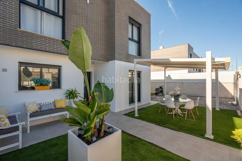 Foto a259dde9-76c3-4314-aaf4-6729a21009a7. Maison jumelée avec chauffage parking piscine dans San Antonio de Benagéber