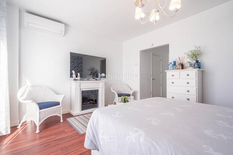 Foto ab93db1f-1a9c-4b7a-b31f-6d43dec1fb4a. Maison jumelée avec chauffage parking piscine dans San Antonio de Benagéber